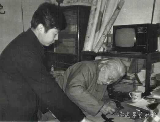 学生浦利忠看萧娴写字副本