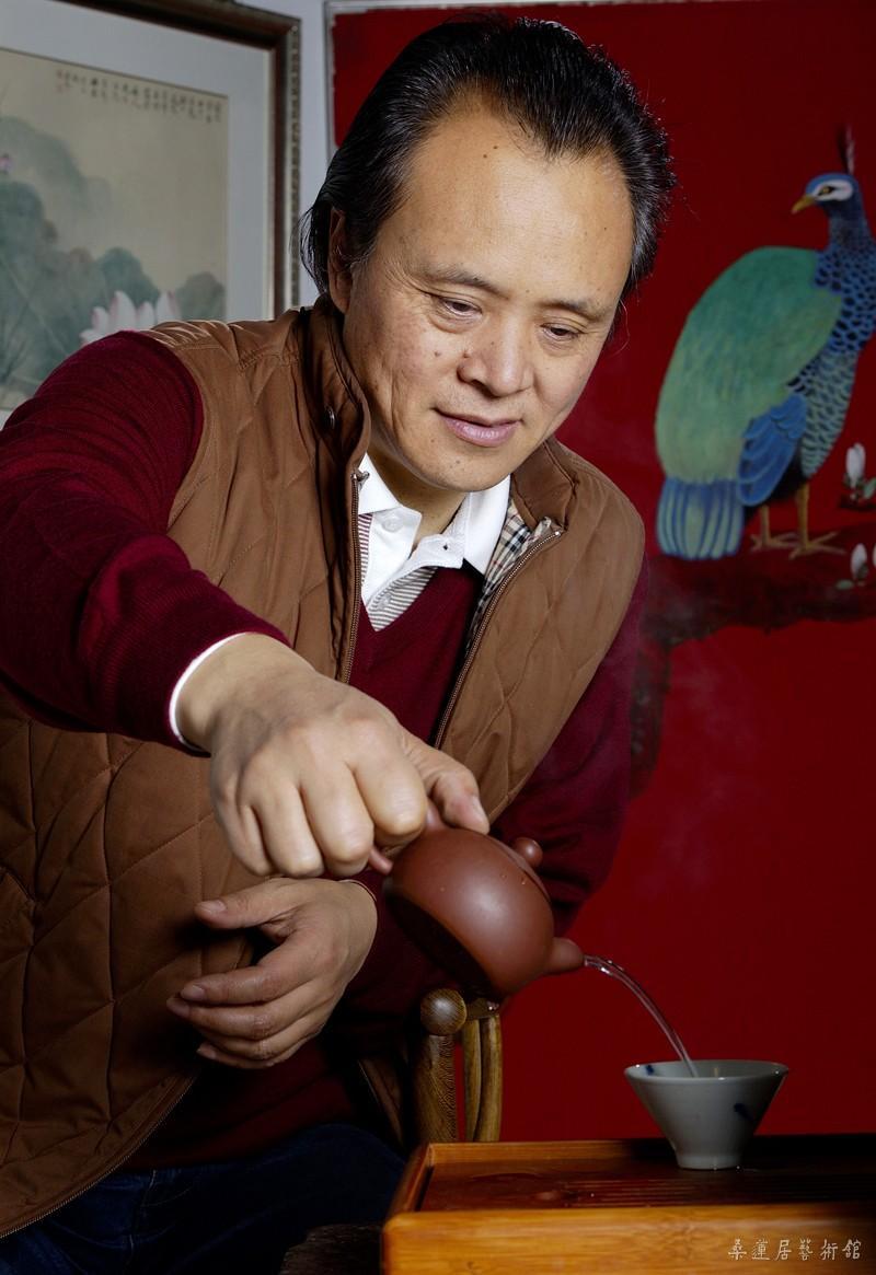陈滞东像 缩图