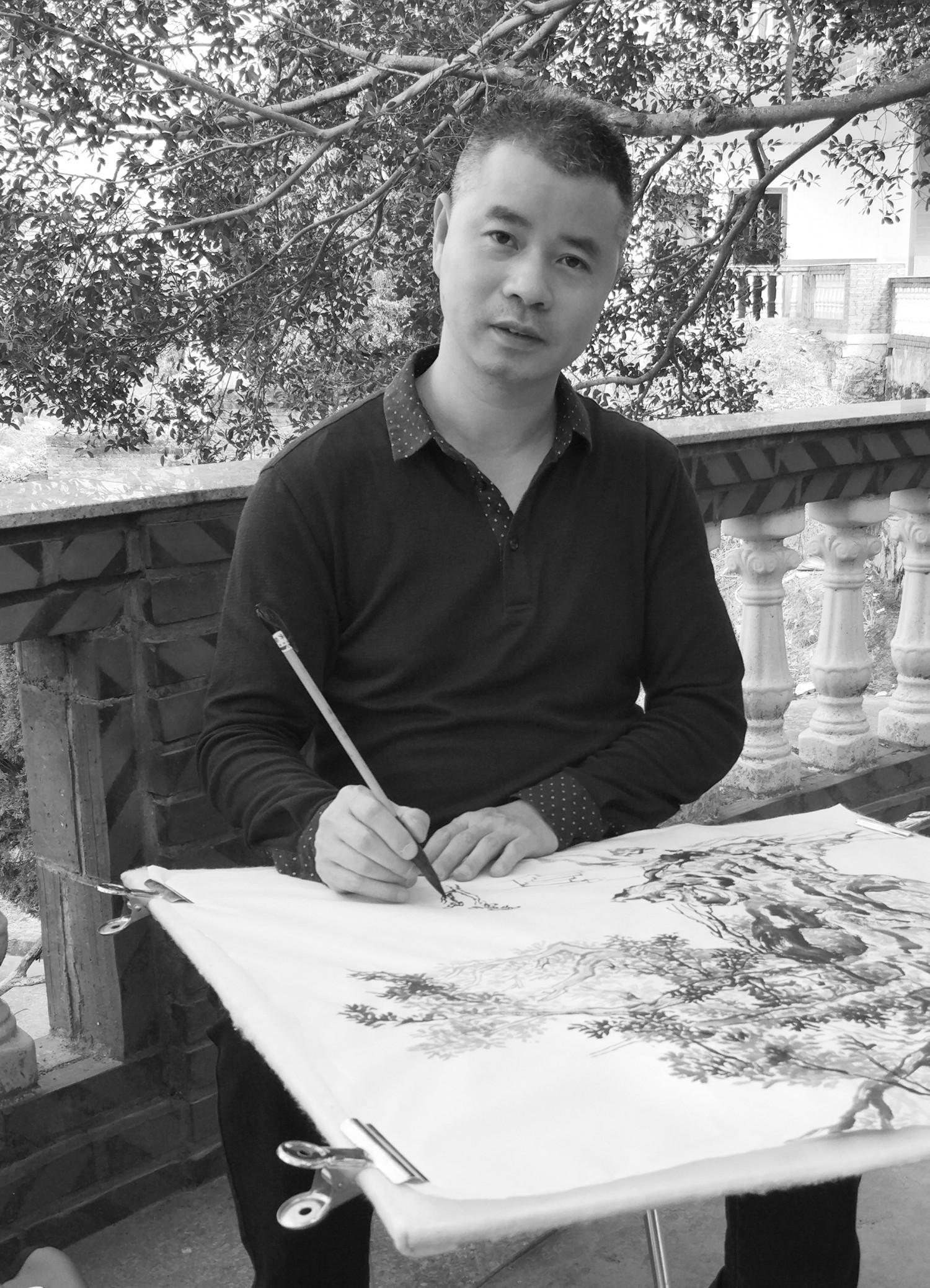 李伟苹 缩图