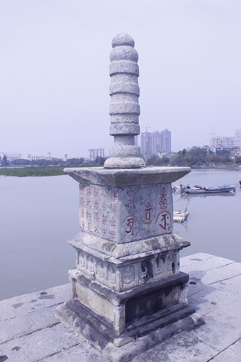 月光菩萨塔 缩图