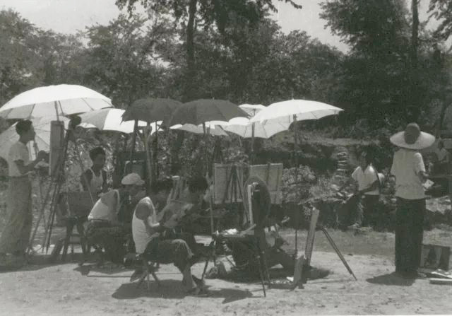1956年马克西莫夫油画训练班在农村作外光作业 副本2