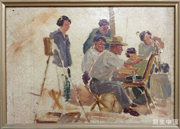 1956年马克西莫夫为魏传义等学生示范写生图。马克西莫夫作画示范 1956 年作 30×44cm 纸板布面 缩图