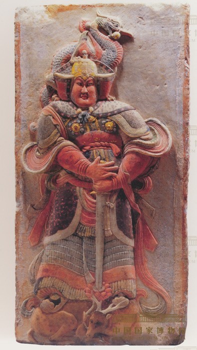 五代王处直墓汉白玉彩绘浮雕武士石刻 2 五代十国 五代 后唐 同光元年（公元924年） 墓室装饰图像 1994年河北曲阳王处直墓出土 高113.5厘米、宽58厘米、厚11.7厘米 2000年美国纽约安思远先生捐赠