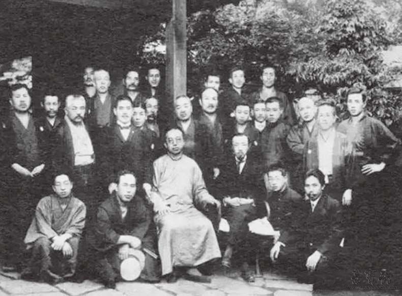民国十一年，金城、陈师曾等赴日举办“中日绘画联合第二次展览会”