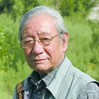 杜滋龄