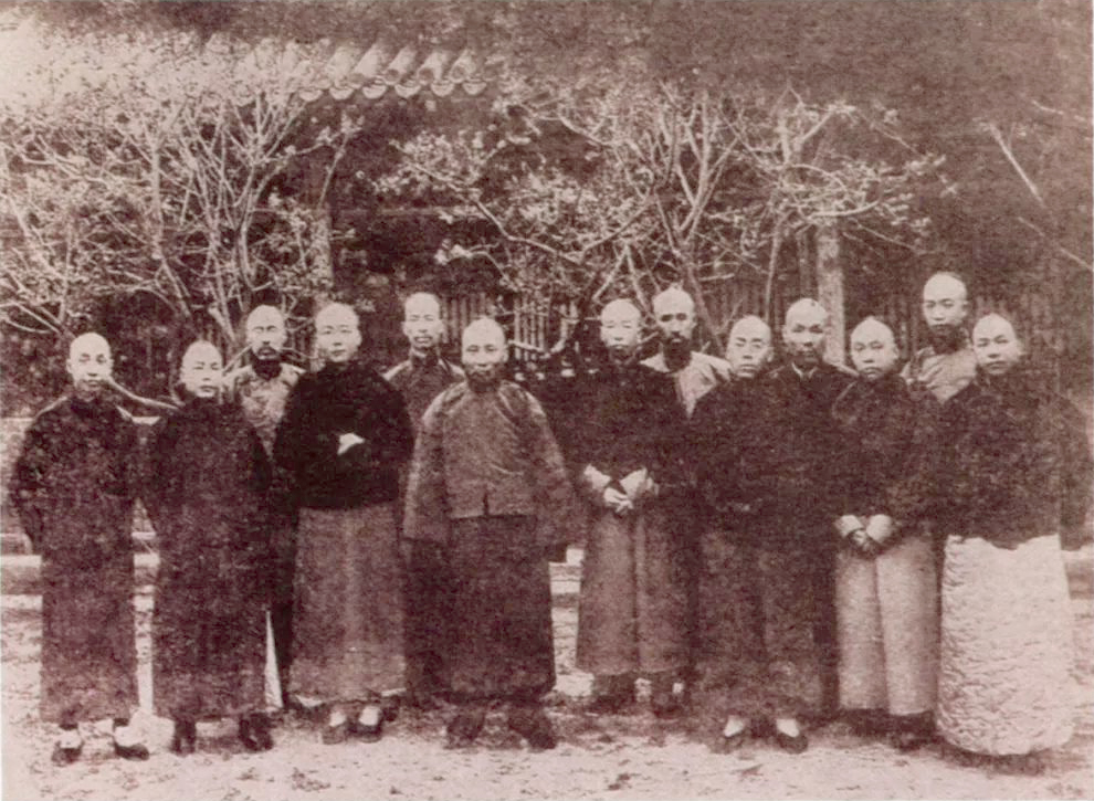 1921年春，北京法源寺诗社雅集留影 副本